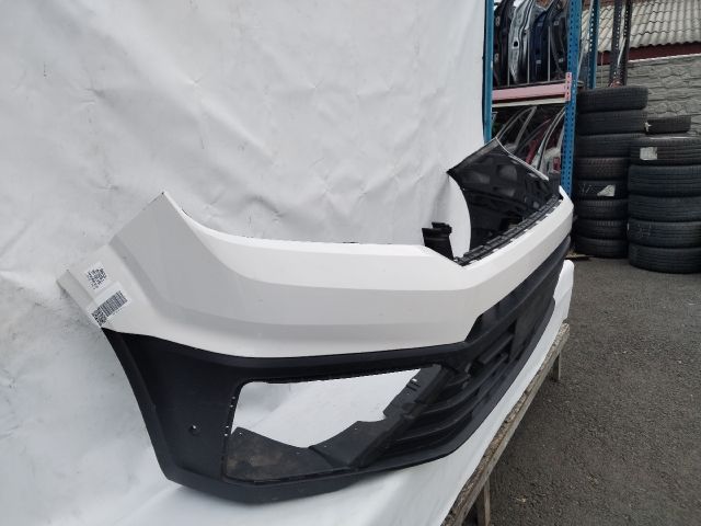 bontott VW CRAFTER Első Lökhárító (Üresen)