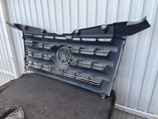 bontott VW CRAFTER Hűtőrács