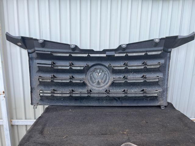 bontott VW CRAFTER Hűtőrács