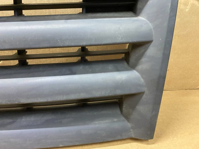 bontott VW CRAFTER Hűtőrács