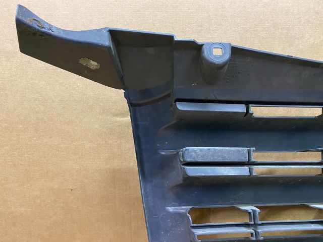 bontott VW CRAFTER Hűtőrács