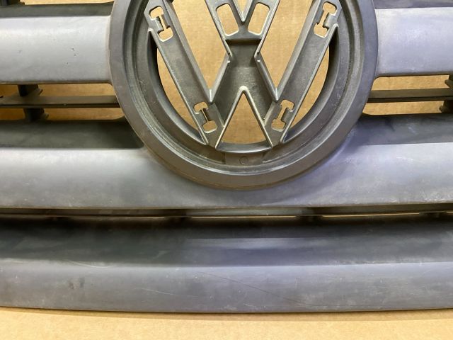 bontott VW CRAFTER Hűtőrács