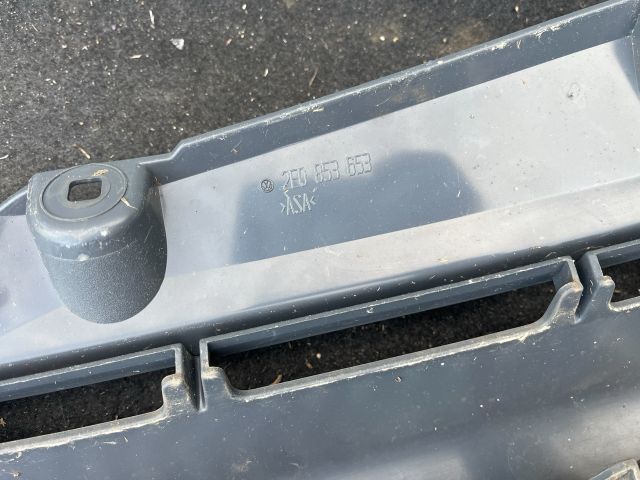 bontott VW CRAFTER Hűtőrács