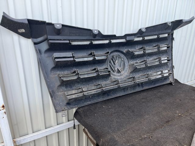 bontott VW CRAFTER Hűtőrács