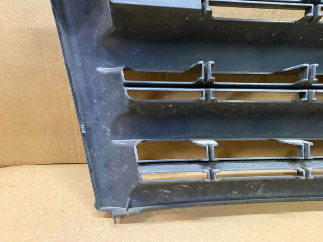 bontott VW CRAFTER Hűtőrács