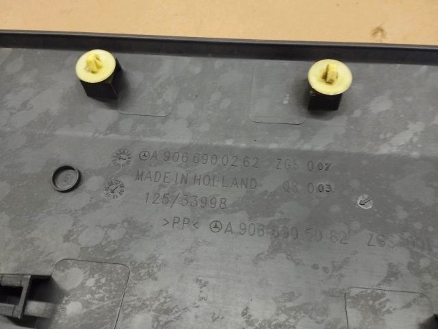 bontott VW CRAFTER Jobb első Ajtó Díszléc