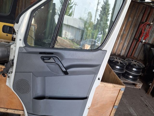 bontott VW CRAFTER Jobb első Ajtó (Részeivel)