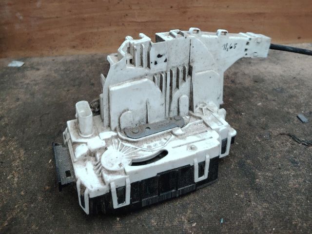 bontott VW CRAFTER Jobb első Ajtózár