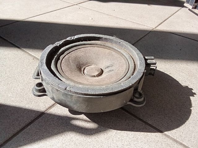 bontott VW CRAFTER Jobb első Hangszóró