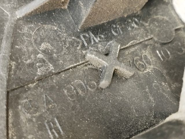 bontott VW CRAFTER Jobb első Külső Kilincsfészek