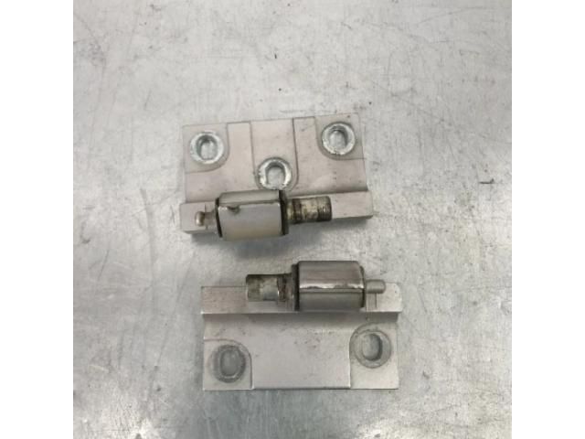 bontott VW CRAFTER Jobb első Zsanér