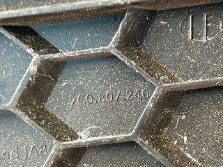 bontott VW CRAFTER Jobb Ködlámpa Rács