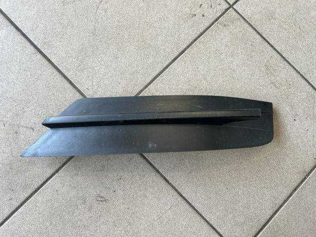 bontott VW CRAFTER Jobb Ködlámpa Rács