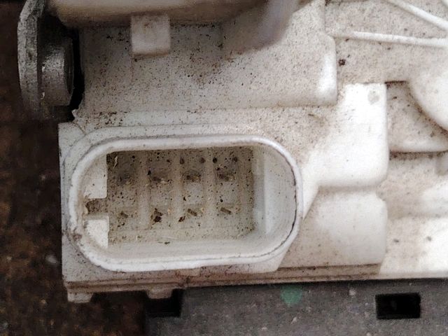 bontott VW CRAFTER Jobb Tolóajtó Zárszerkezet