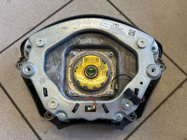 bontott VW CRAFTER Kormánylégzsák