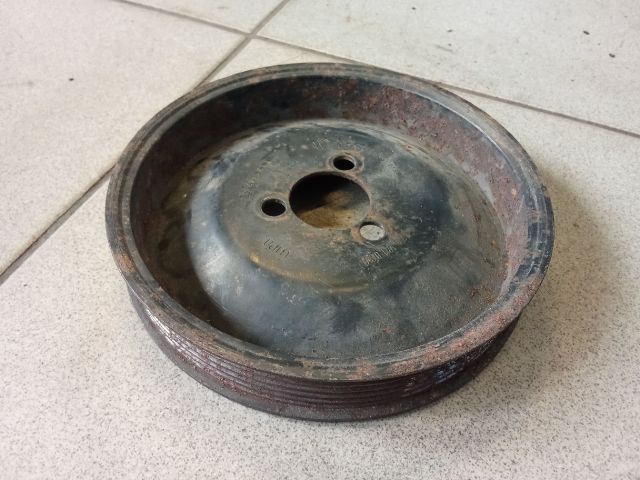 bontott VW CRAFTER Szervó Szivattyú Szíjtárcsa