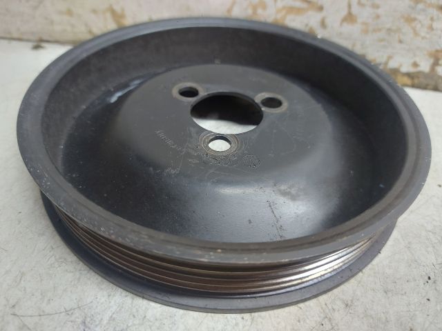 bontott VW CRAFTER Szervó Szivattyú Szíjtárcsa