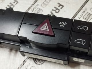 bontott VW CRAFTER Vészvillogó Kapcsoló