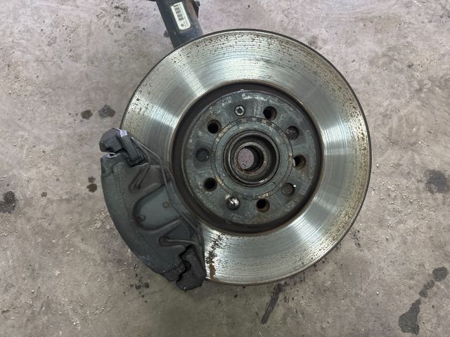 bontott VW EOS Bal első Gólyaláb (Lengécsillapító, Rugó)