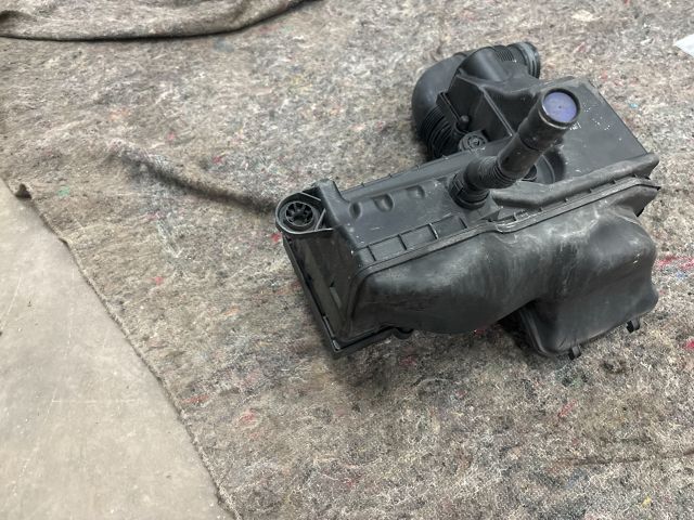 bontott VW EOS Légszűrő Ház