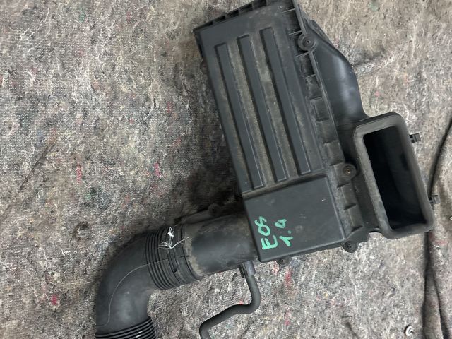 bontott VW EOS Légszűrő Ház