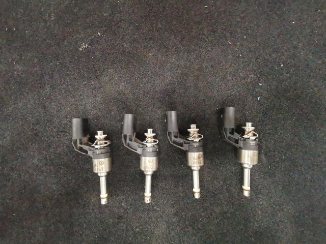 bontott VW EOS Porlasztó Sor / Híd