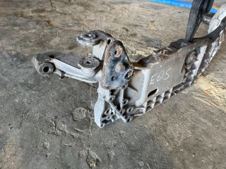 bontott VW EOS Első Bölcső