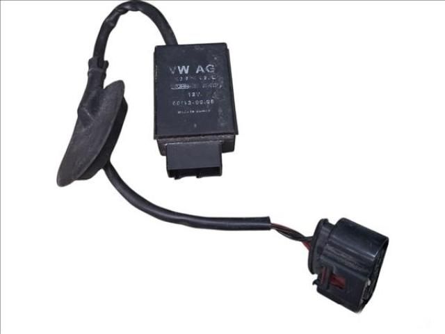 bontott VW EOS Üzemanyag Szivattyú Relé