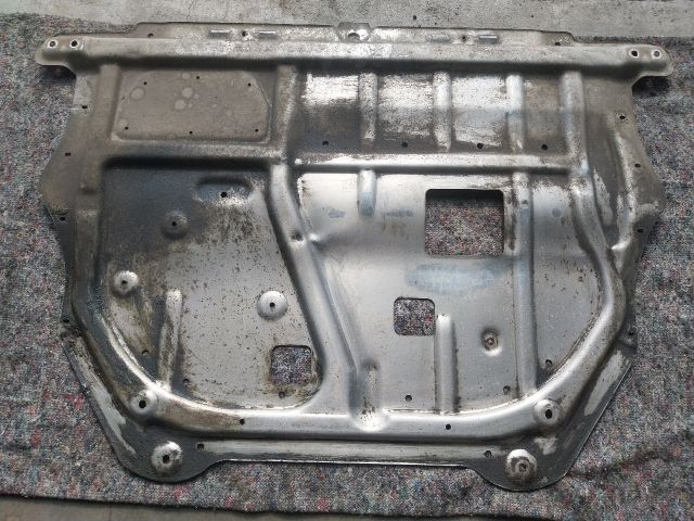 bontott VW EOS Alsó Motorburkolat