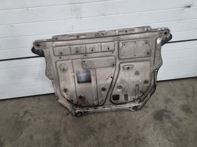 bontott VW EOS Alsó Motorburkolat