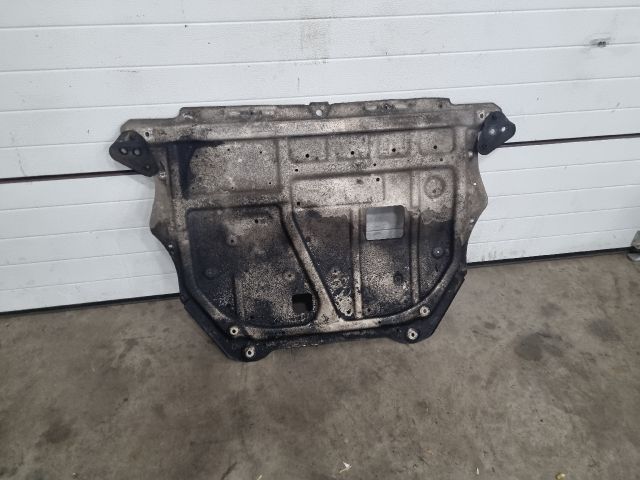 bontott VW EOS Alsó Motorburkolat