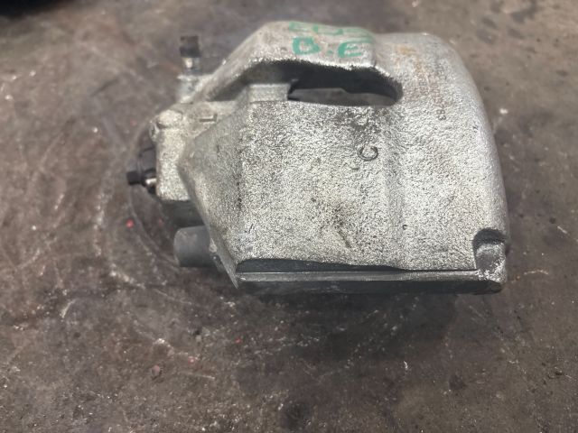 bontott VW EOS Bal első Féknyereg Munkahengerrel