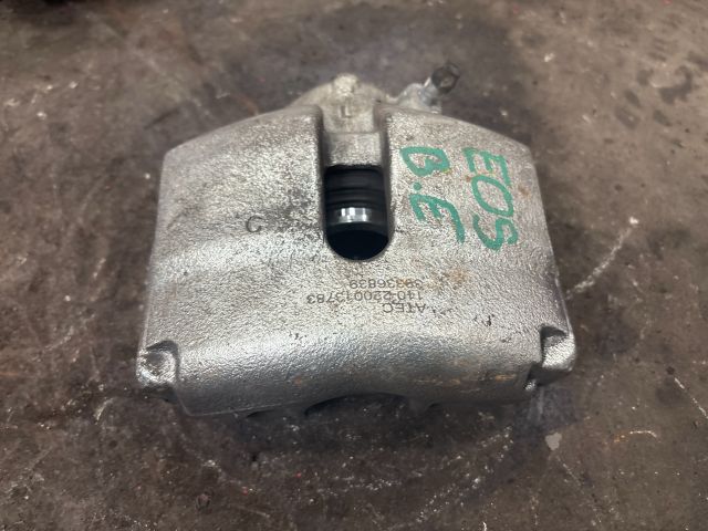 bontott VW EOS Bal első Féknyereg Munkahengerrel