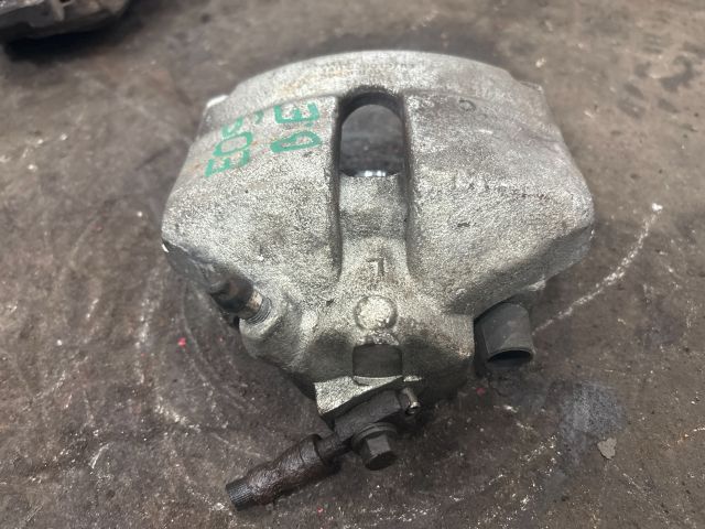 bontott VW EOS Bal első Féknyereg Munkahengerrel