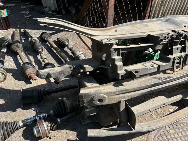 bontott VW EOS Komplett Homlokfal (Részeivel)