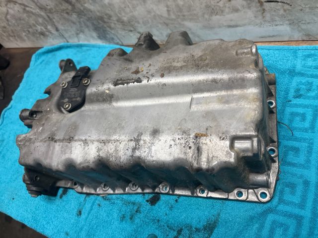 bontott VW EOS Olajteknő