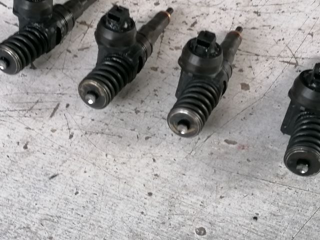 bontott VW EOS Porlasztó Sor / Híd