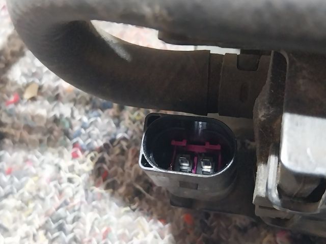 bontott VW EOS Üzemanyag Szivattyú