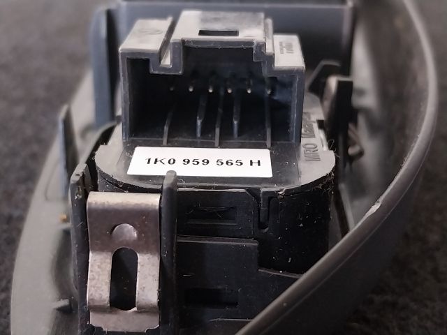 bontott VW EOS Ablakemelő Kapcsoló Négyes / Kettes