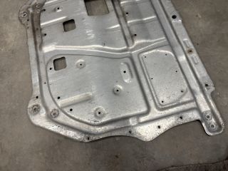 bontott VW EOS Alsó Motorburkolat