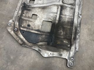 bontott VW EOS Alsó Motorburkolat