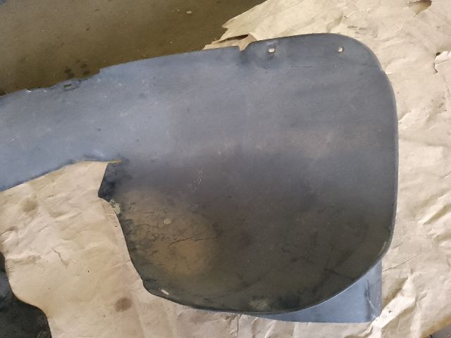 bontott VW EOS Bal első Első Dobbetét (Kerékjárati, Műanyag)