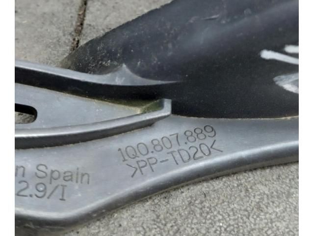 bontott VW EOS Bal Fényszóró Tartó