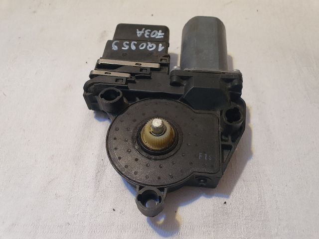 bontott VW EOS Bal hátsó Ablakemelő Motor
