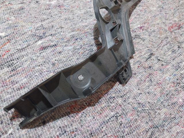 bontott VW EOS Bal hátsó Lökhárító Tartó (Műanyag)