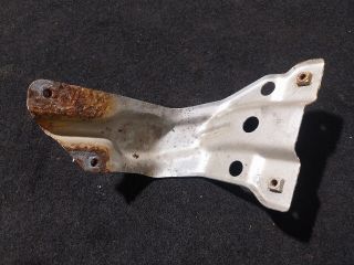 bontott VW EOS Bal Sárvédő Oldaltartó