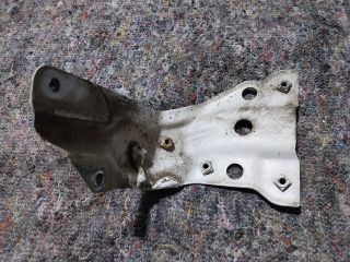 bontott VW EOS Bal Sárvédő Oldaltartó