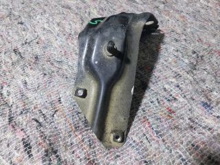 bontott VW EOS Bal Sárvédő Oldaltartó