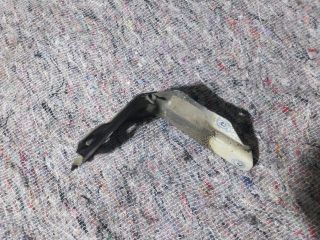 bontott VW EOS Bal Sárvédő Oldaltartó