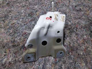 bontott VW EOS Bal Sárvédő Oldaltartó